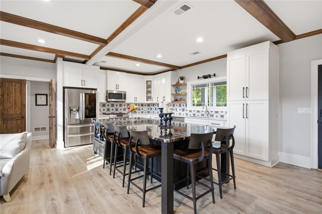 Hartwell, Georgia, 30643, United States, 5 Bedrooms Bedrooms, ,4 BathroomsBathrooms,Residential,Active,2040216