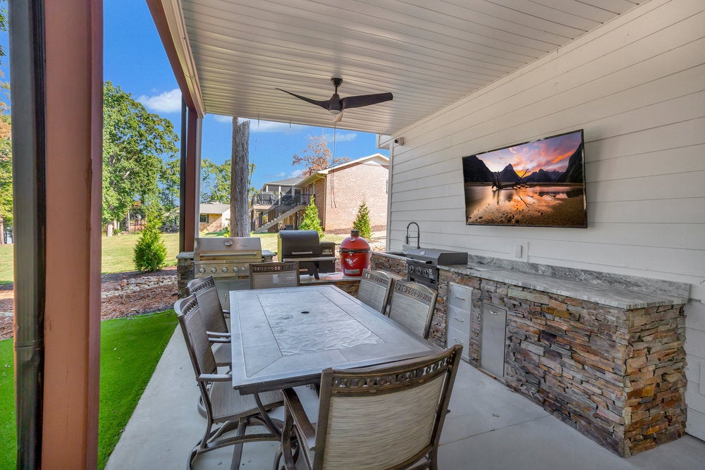 Anderson, South Carolina, 29626, United States, 6 Bedrooms Bedrooms, ,5 BathroomsBathrooms,Residential,Active,2008022