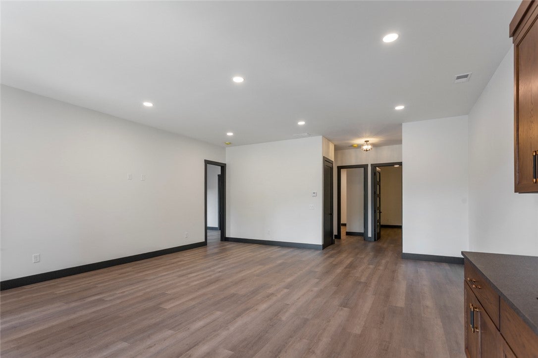 West Union, South Carolina, 29696, United States, 5 Bedrooms Bedrooms, ,7 BathroomsBathrooms,Residential,Active,1996255