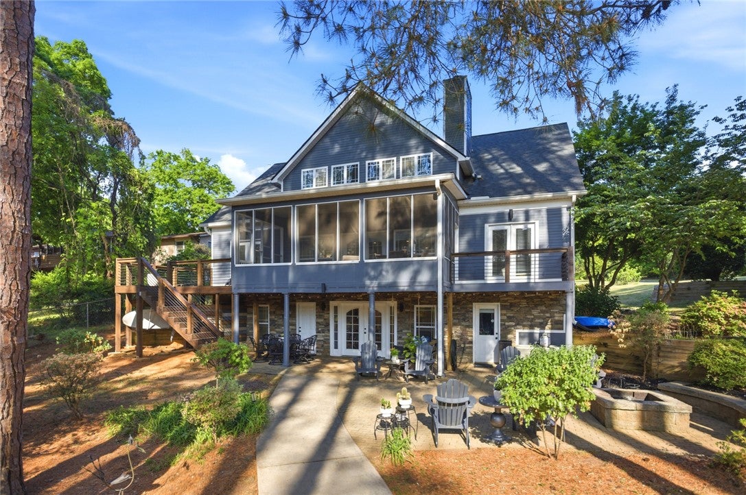 Hartwell, Georgia, 30643, United States, 5 Bedrooms Bedrooms, ,4 BathroomsBathrooms,Residential,Active,2040216