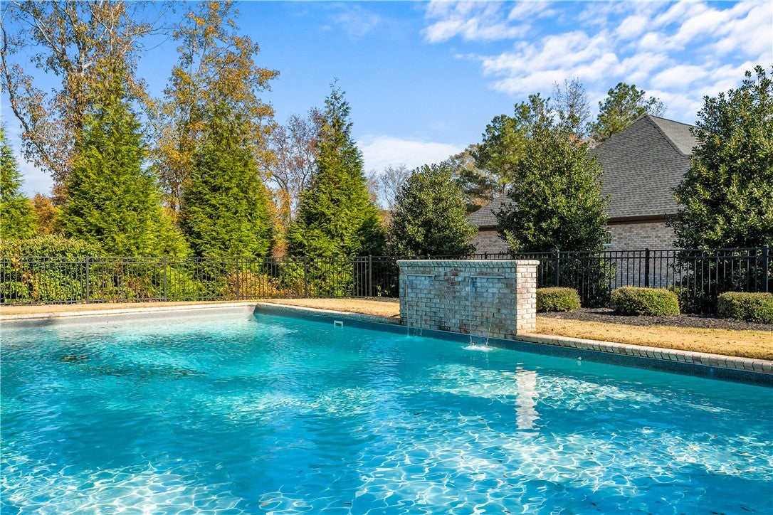 Anderson, South Carolina, 29621, United States, 5 Bedrooms Bedrooms, ,7 BathroomsBathrooms,Residential,Active,1996299