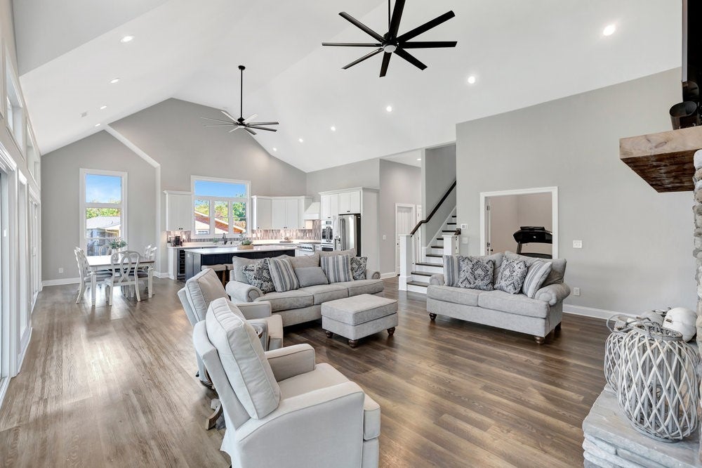 Anderson, South Carolina, 29626, United States, 6 Bedrooms Bedrooms, ,5 BathroomsBathrooms,Residential,Active,2008022