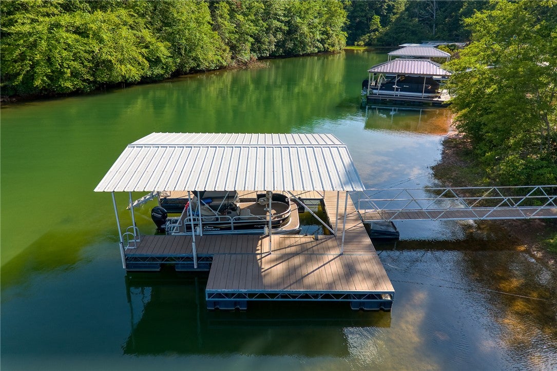Seneca, South Carolina, 29672, United States, 3 Bedrooms Bedrooms, ,4 BathroomsBathrooms,Residential,Active,1929670