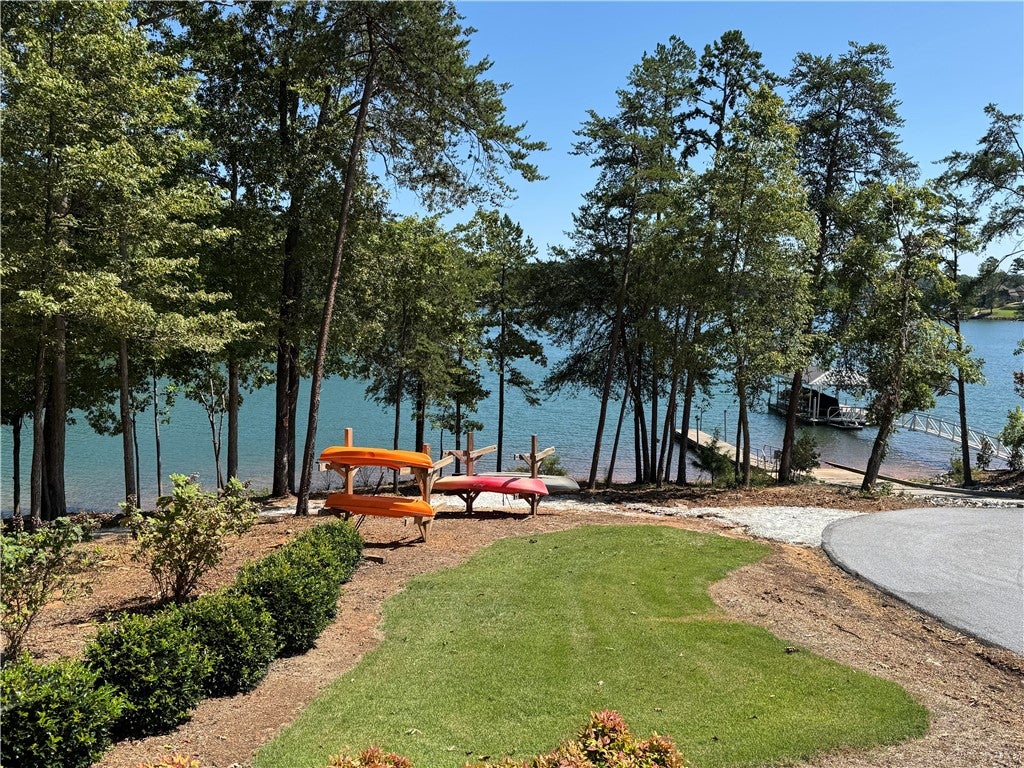 West Union, South Carolina, 29696, United States, 5 Bedrooms Bedrooms, ,7 BathroomsBathrooms,Residential,Active,1996255