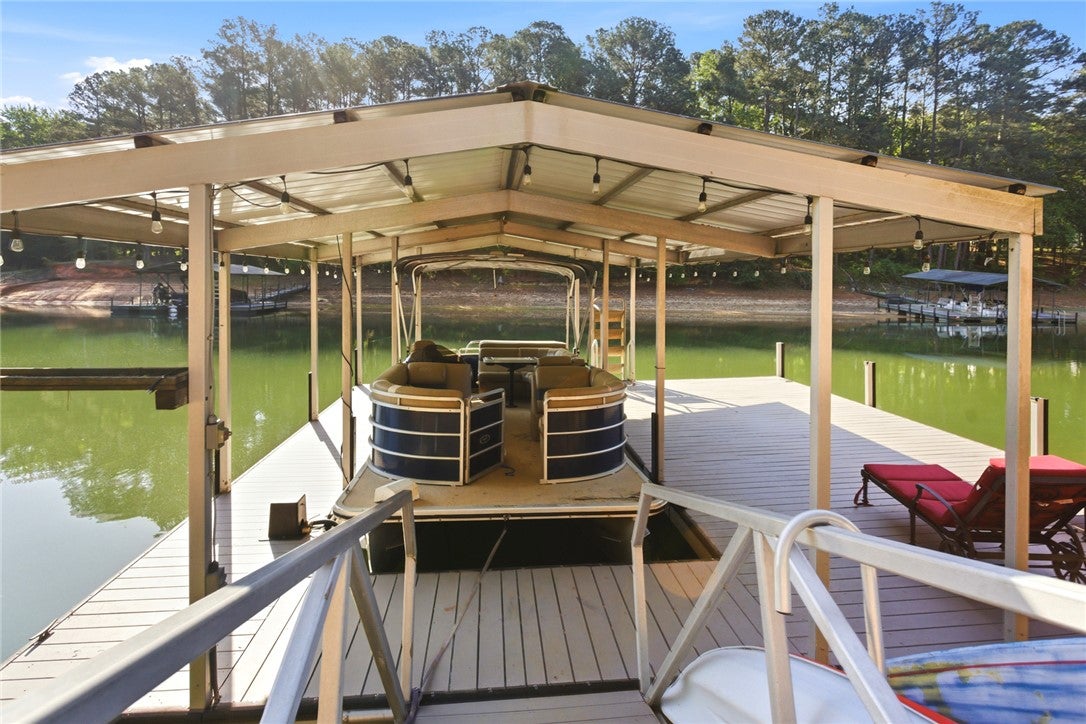 Hartwell, Georgia, 30643, United States, 5 Bedrooms Bedrooms, ,4 BathroomsBathrooms,Residential,Active,2040216