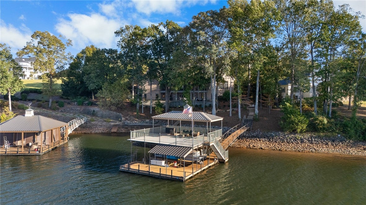 Anderson, South Carolina, 29625, United States, 4 Bedrooms Bedrooms, ,5 BathroomsBathrooms,Residential,Active,1972149