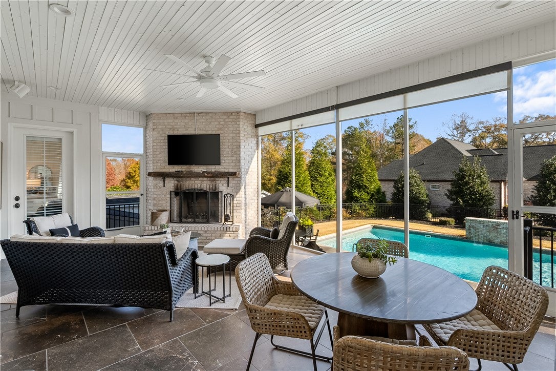 Anderson, South Carolina, 29621, United States, 5 Bedrooms Bedrooms, ,7 BathroomsBathrooms,Residential,Active,1996299