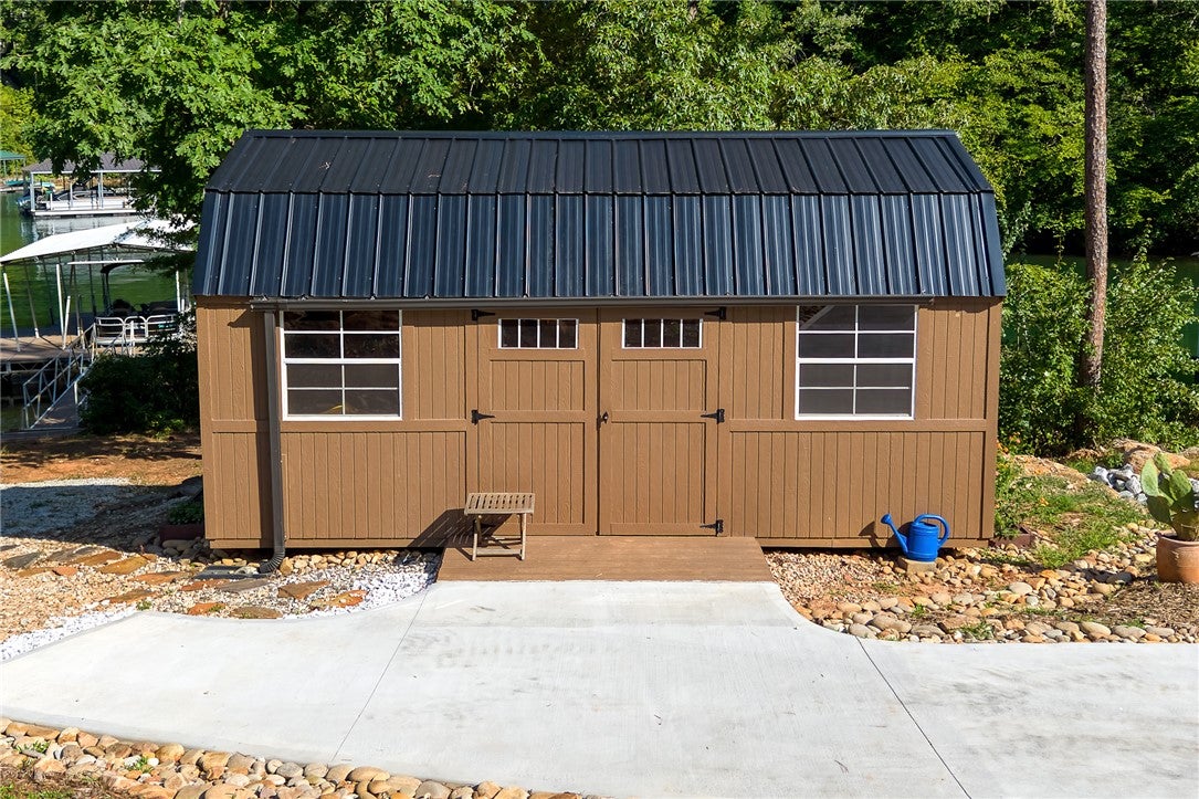 Seneca, South Carolina, 29672, United States, 3 Bedrooms Bedrooms, ,4 BathroomsBathrooms,Residential,Active,1929670