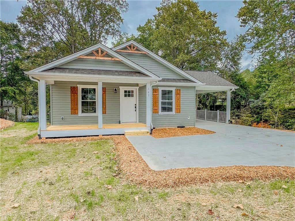 165 E WALNUT ST, WALHALLA, SC 29691, photo 1 of 44