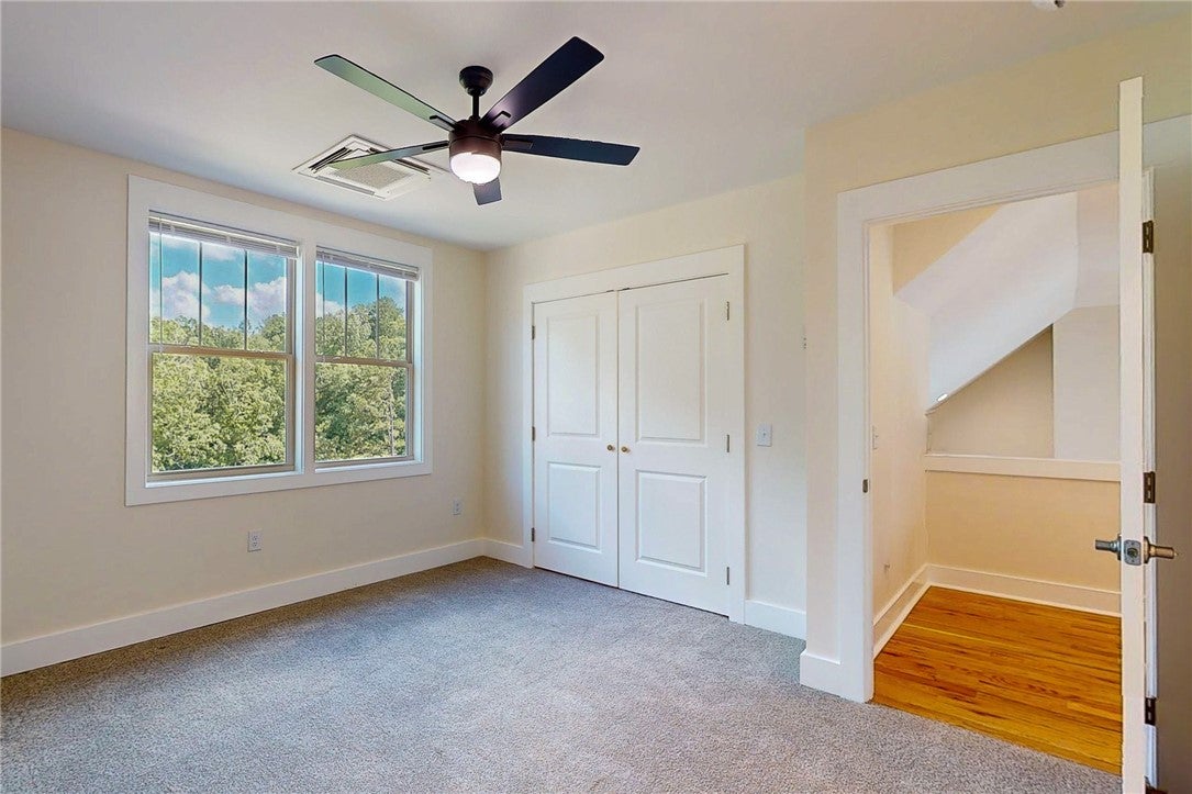 Seneca, South Carolina, 29672, United States, 3 Bedrooms Bedrooms, ,4 BathroomsBathrooms,Residential,Active,1929670