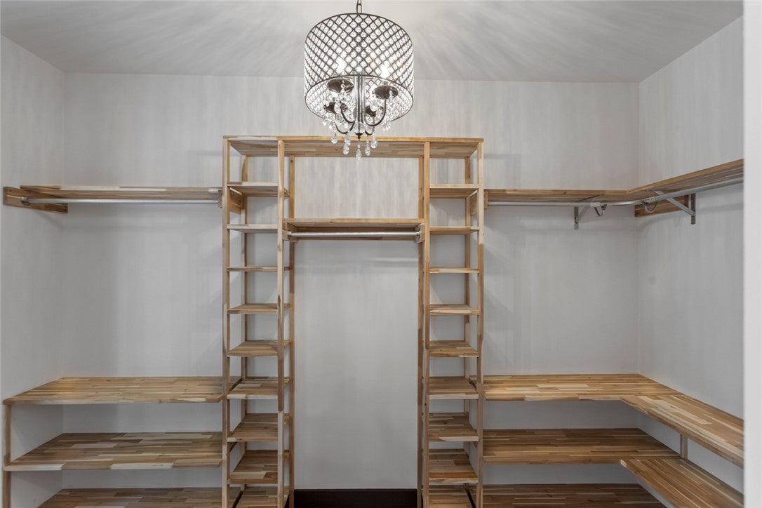 West Union, South Carolina, 29696, United States, 5 Bedrooms Bedrooms, ,7 BathroomsBathrooms,Residential,Active,1996255