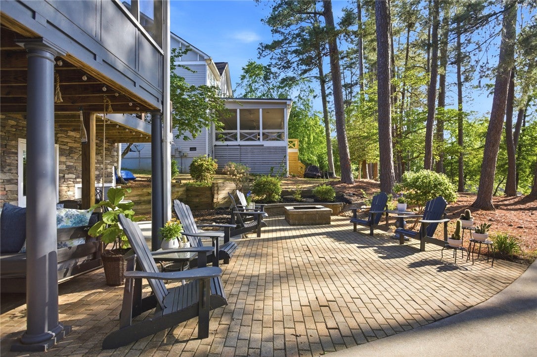 Hartwell, Georgia, 30643, United States, 5 Bedrooms Bedrooms, ,4 BathroomsBathrooms,Residential,Active,2040216