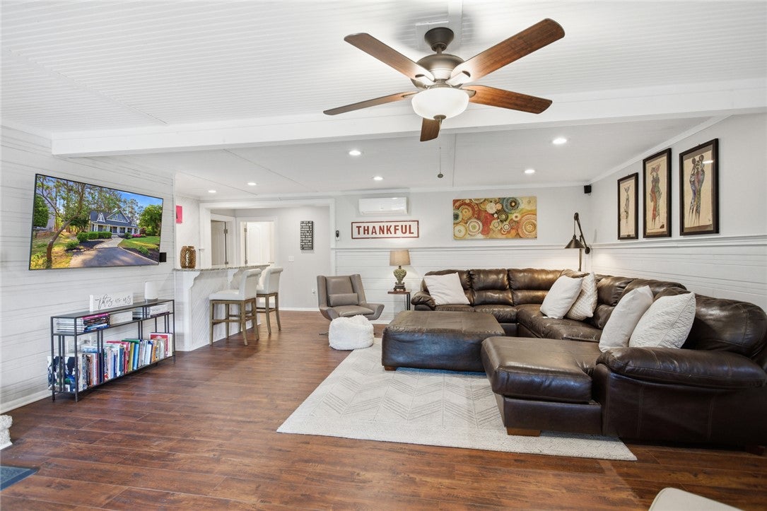 Hartwell, Georgia, 30643, United States, 5 Bedrooms Bedrooms, ,4 BathroomsBathrooms,Residential,Active,2040216