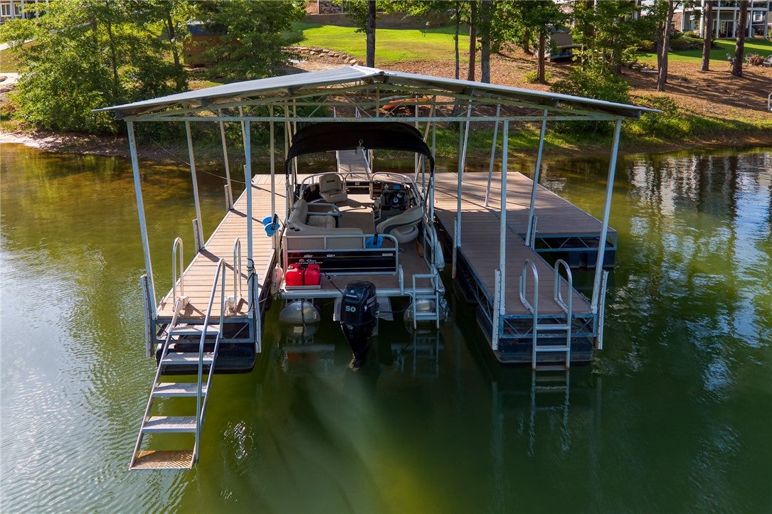 Seneca, South Carolina, 29672, United States, 3 Bedrooms Bedrooms, ,4 BathroomsBathrooms,Residential,Active,1996293