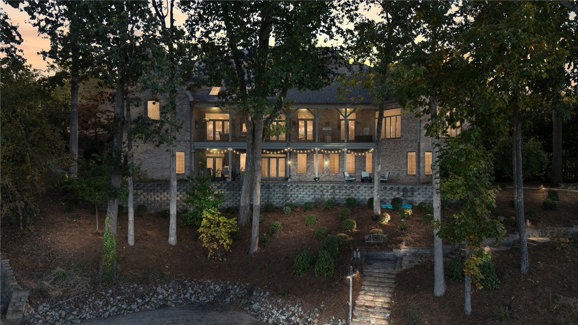 Anderson, South Carolina, 29625, United States, 4 Bedrooms Bedrooms, ,5 BathroomsBathrooms,Residential,Active,1972149