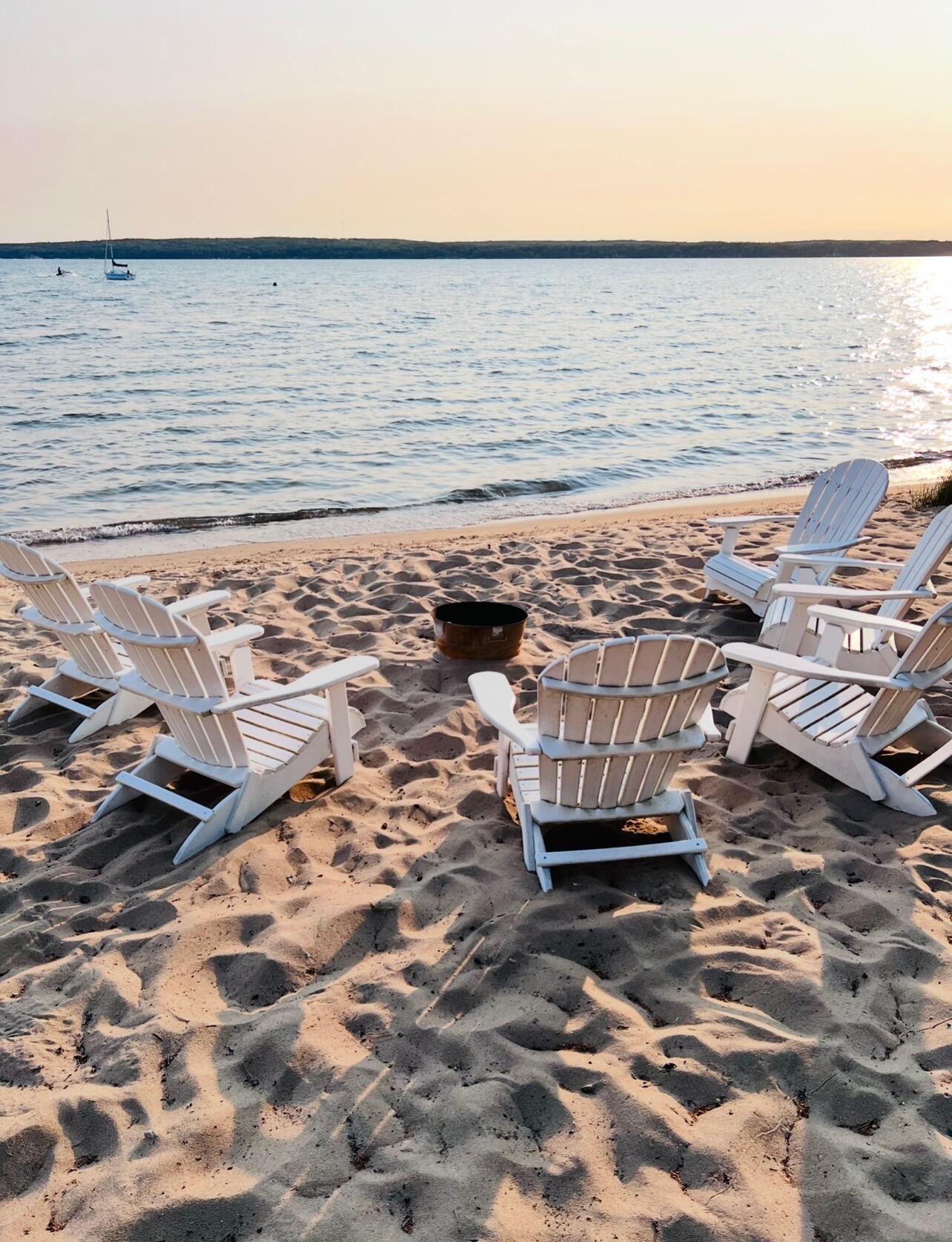 Roscommon, Michigan, 48653, United States, 1 Bedroom Bedrooms, ,1 BathroomBathrooms,Residential,Active,1971024