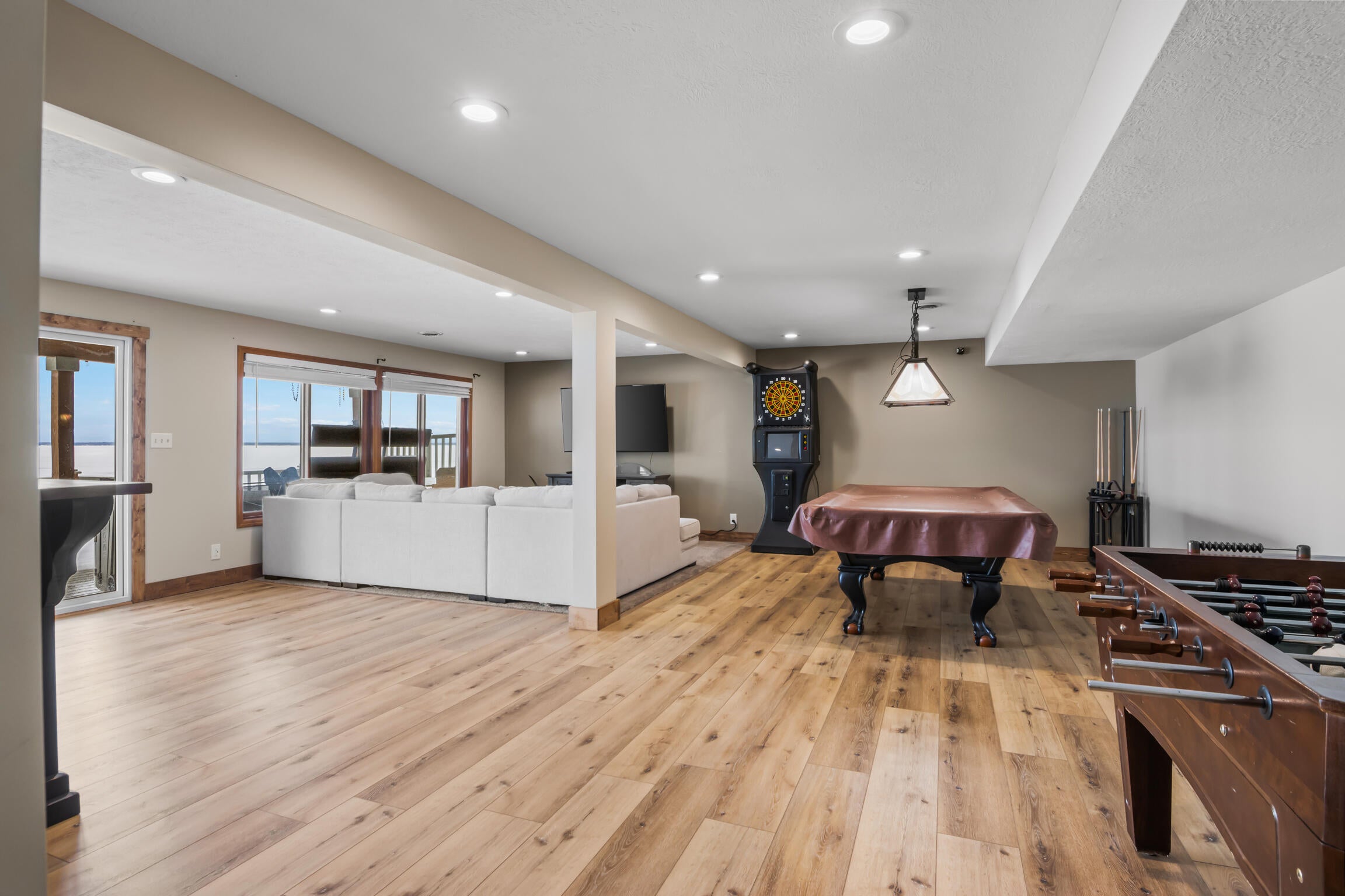 Houghton Lake, Michigan, 48629, United States, 4 Bedrooms Bedrooms, ,3 BathroomsBathrooms,Residential,Active,2007124