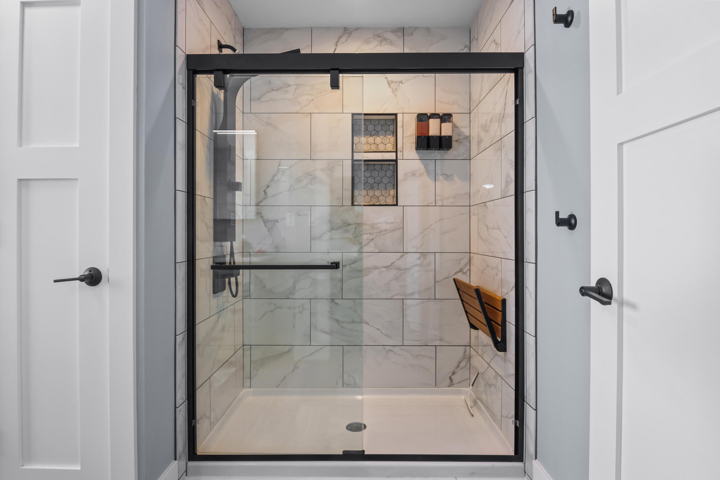 Houghton Lake, Michigan, 48629, United States, 4 Bedrooms Bedrooms, ,3 BathroomsBathrooms,Residential,Active,2007124