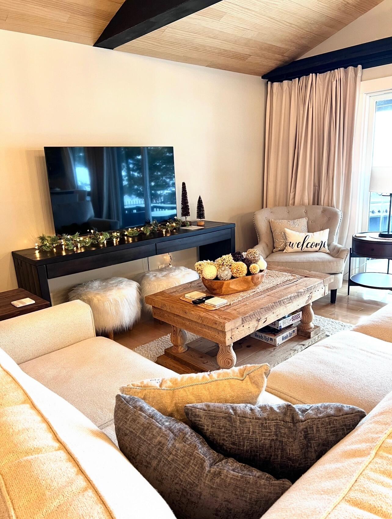 Roscommon, Michigan, 48653, United States, 1 Bedroom Bedrooms, ,1 BathroomBathrooms,Residential,Active,1971024