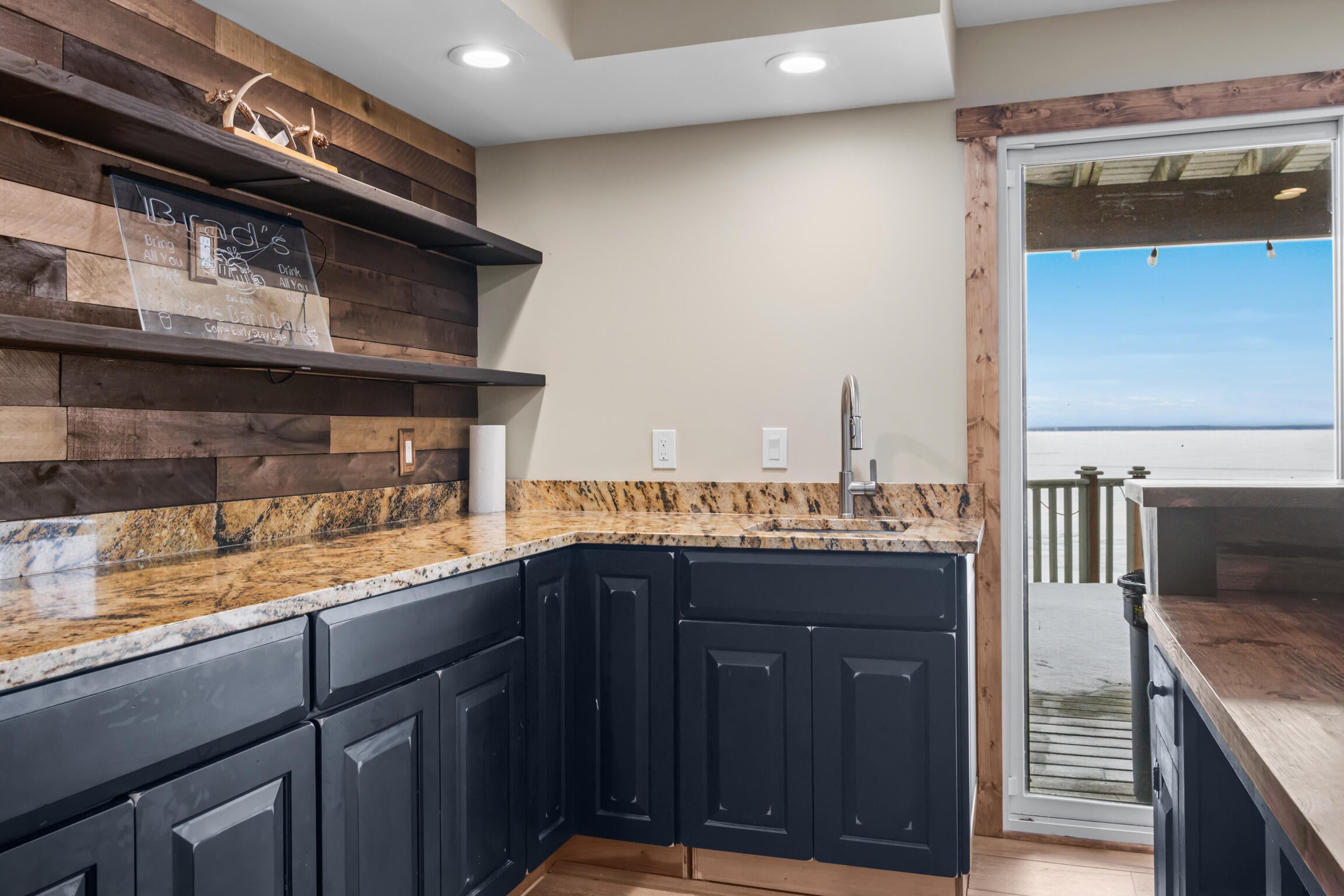 Houghton Lake, Michigan, 48629, United States, 4 Bedrooms Bedrooms, ,3 BathroomsBathrooms,Residential,Active,2007124