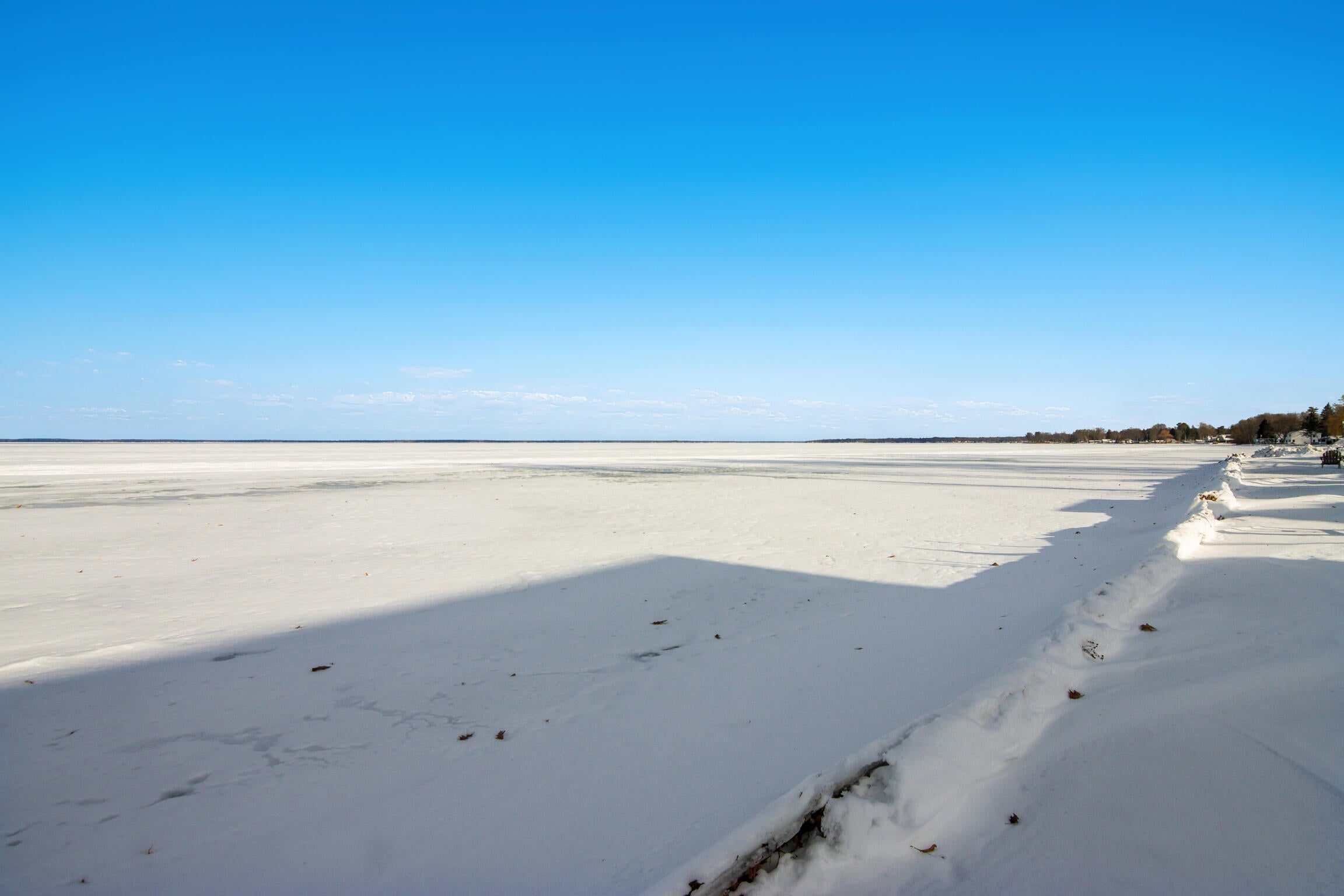 Houghton Lake, Michigan, 48629, United States, 4 Bedrooms Bedrooms, ,3 BathroomsBathrooms,Residential,Active,2007124