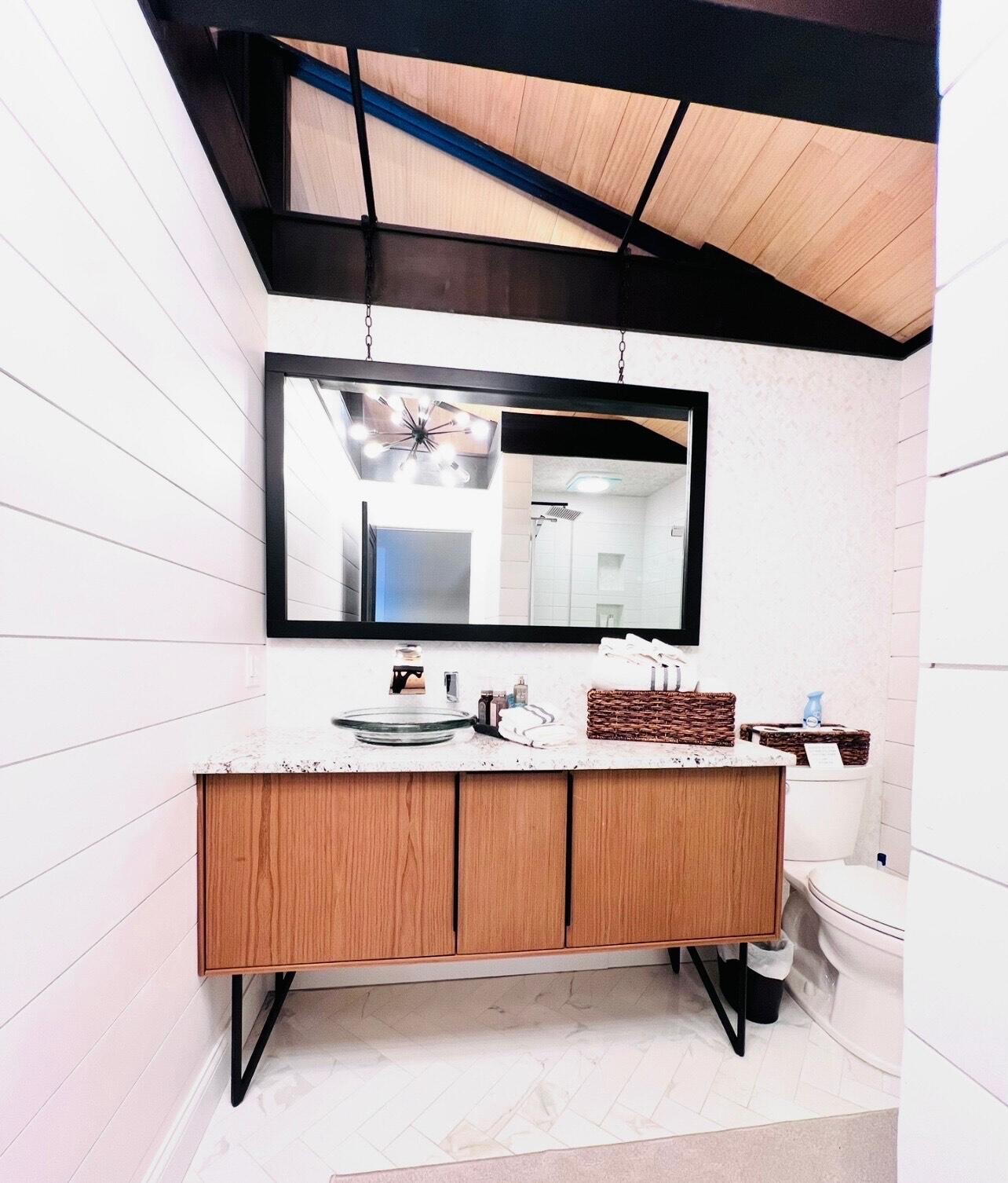 Roscommon, Michigan, 48653, United States, 1 Bedroom Bedrooms, ,1 BathroomBathrooms,Residential,Active,1971024