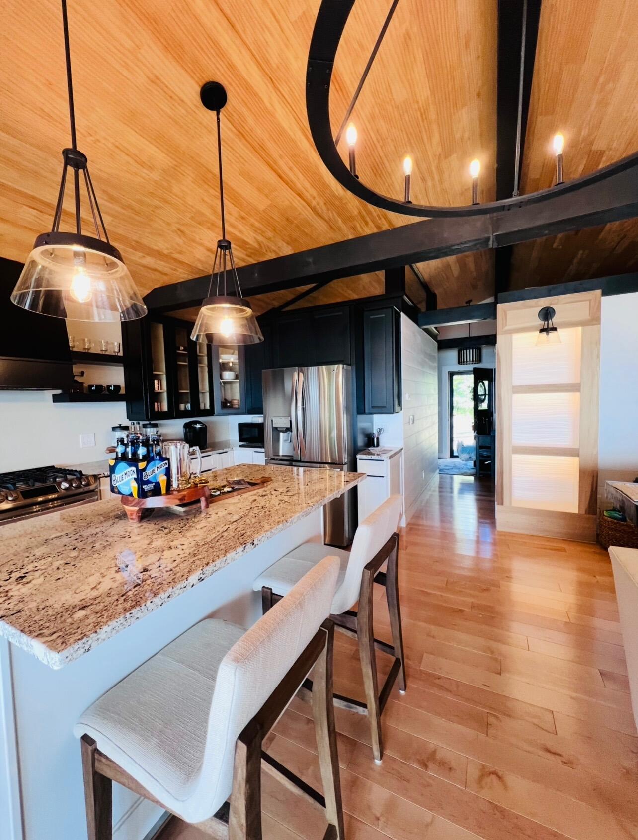 Roscommon, Michigan, 48653, United States, 1 Bedroom Bedrooms, ,1 BathroomBathrooms,Residential,Active,1971024