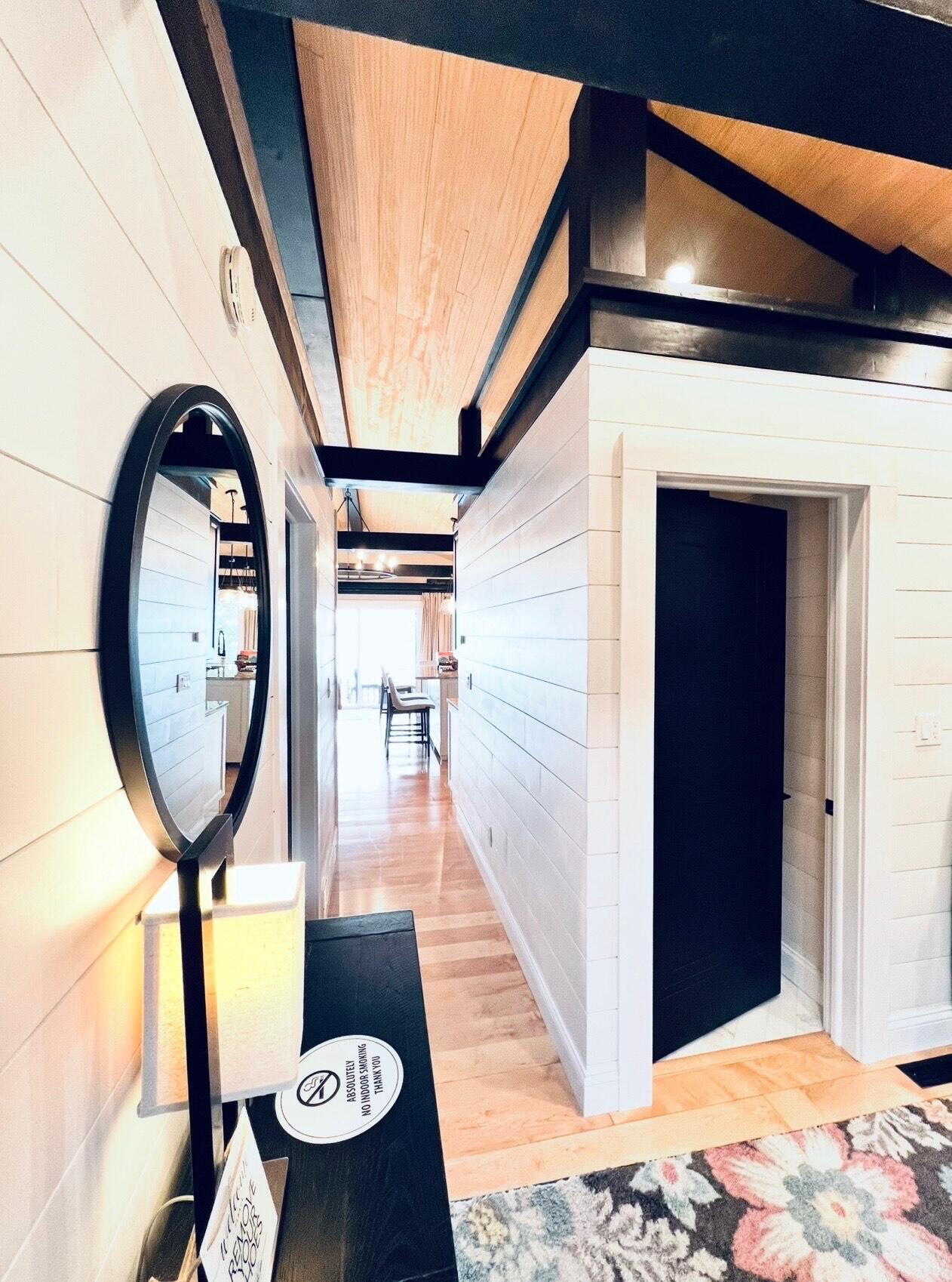 Roscommon, Michigan, 48653, United States, 1 Bedroom Bedrooms, ,1 BathroomBathrooms,Residential,Active,1971024