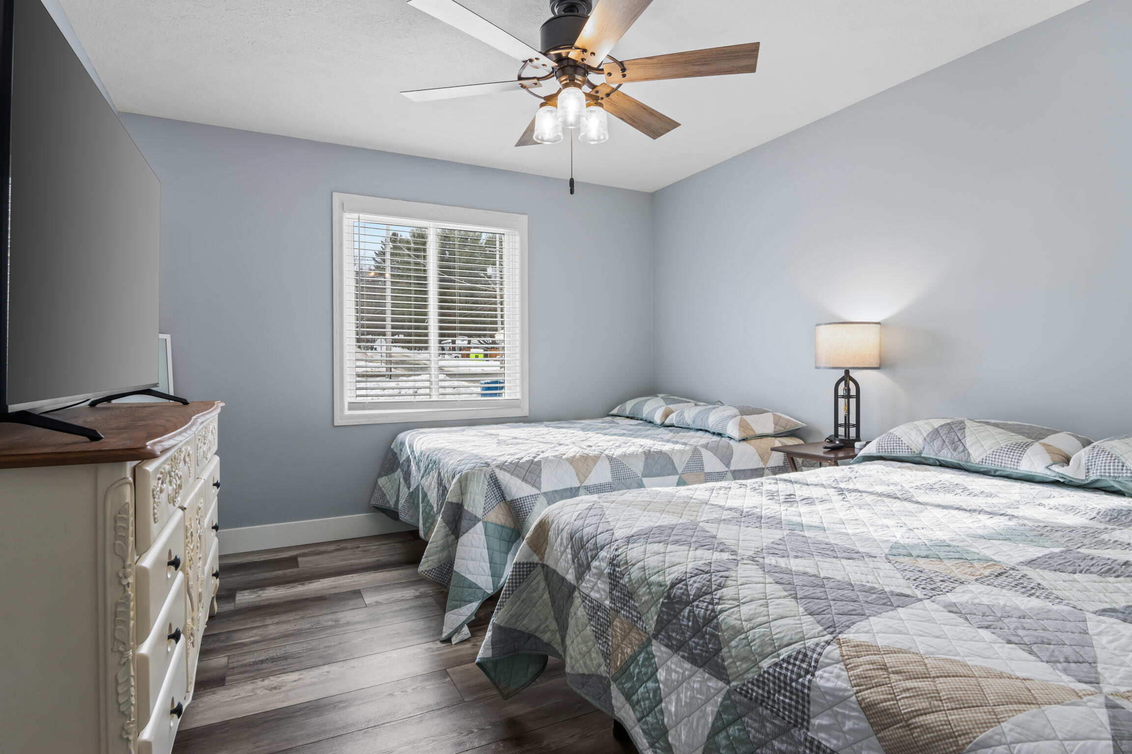 Houghton Lake, Michigan, 48629, United States, 4 Bedrooms Bedrooms, ,3 BathroomsBathrooms,Residential,Active,2007124