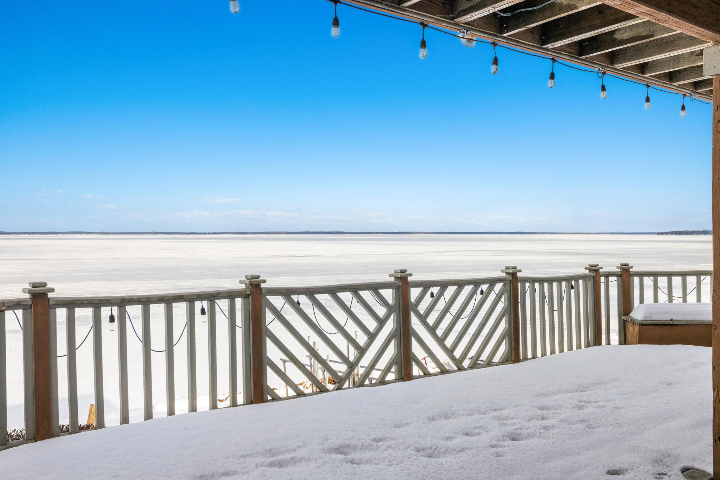 Houghton Lake, Michigan, 48629, United States, 4 Bedrooms Bedrooms, ,3 BathroomsBathrooms,Residential,Active,2007124