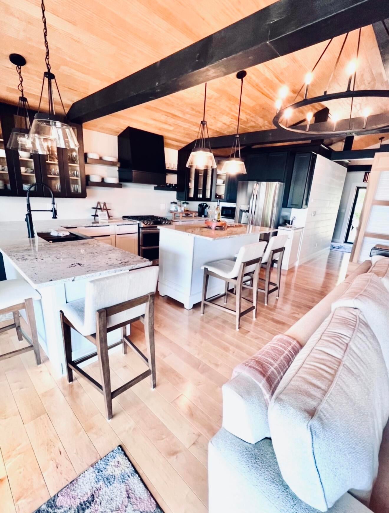 Roscommon, Michigan, 48653, United States, 1 Bedroom Bedrooms, ,1 BathroomBathrooms,Residential,Active,1971024