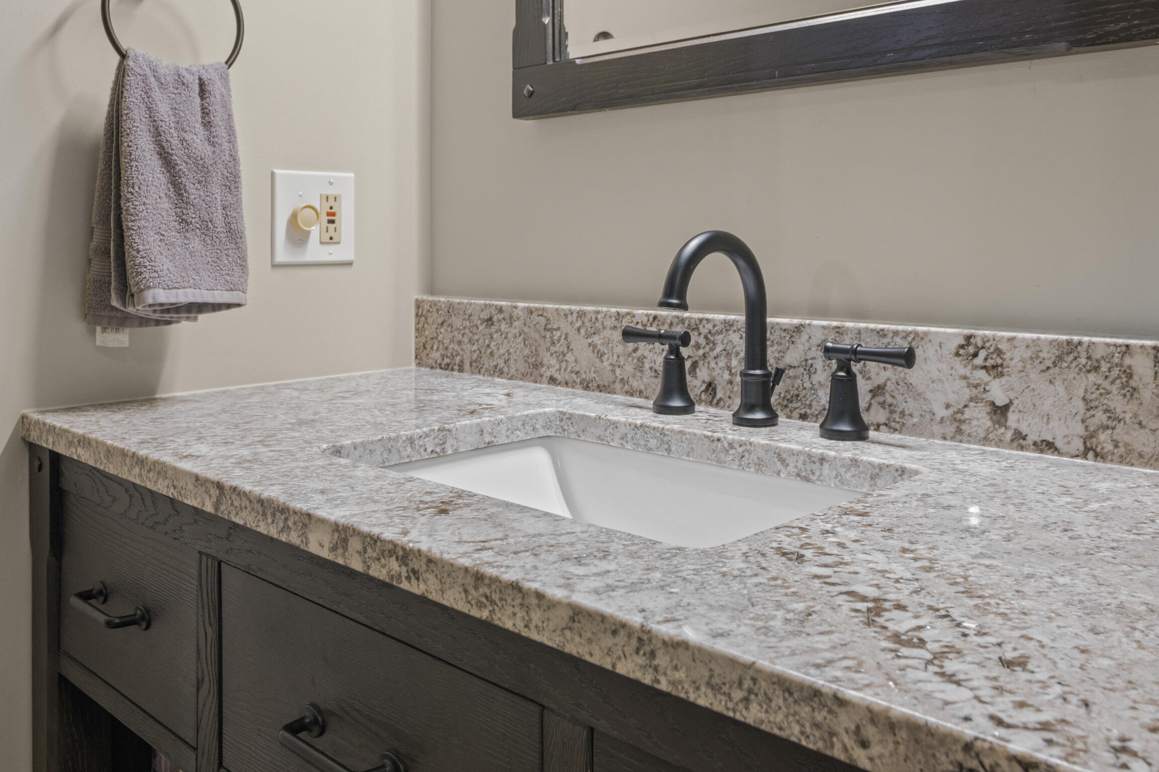 Houghton Lake, Michigan, 48629, United States, 4 Bedrooms Bedrooms, ,3 BathroomsBathrooms,Residential,Active,2007124