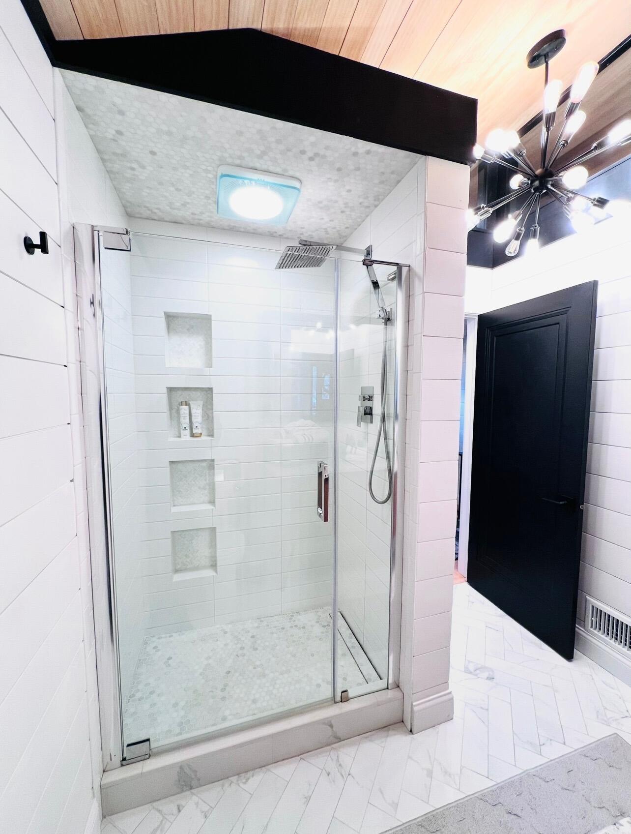 Roscommon, Michigan, 48653, United States, 1 Bedroom Bedrooms, ,1 BathroomBathrooms,Residential,Active,1971024