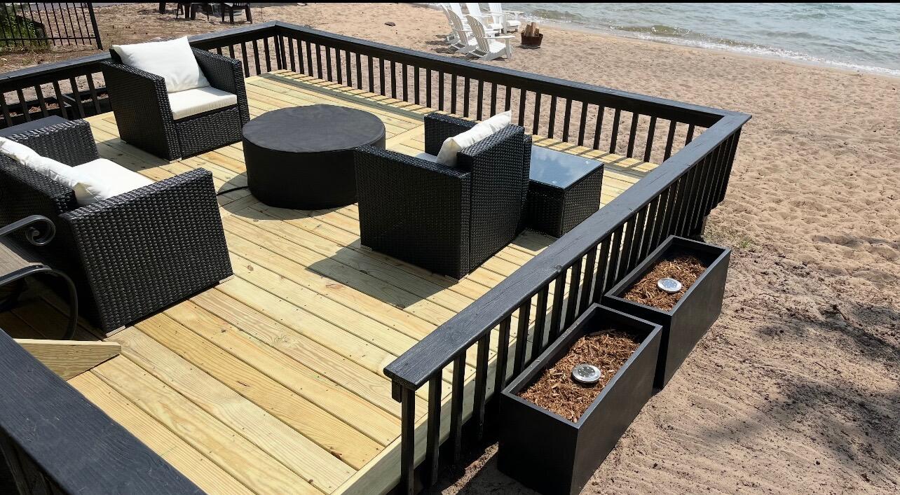 Roscommon, Michigan, 48653, United States, 1 Bedroom Bedrooms, ,1 BathroomBathrooms,Residential,Active,1971024