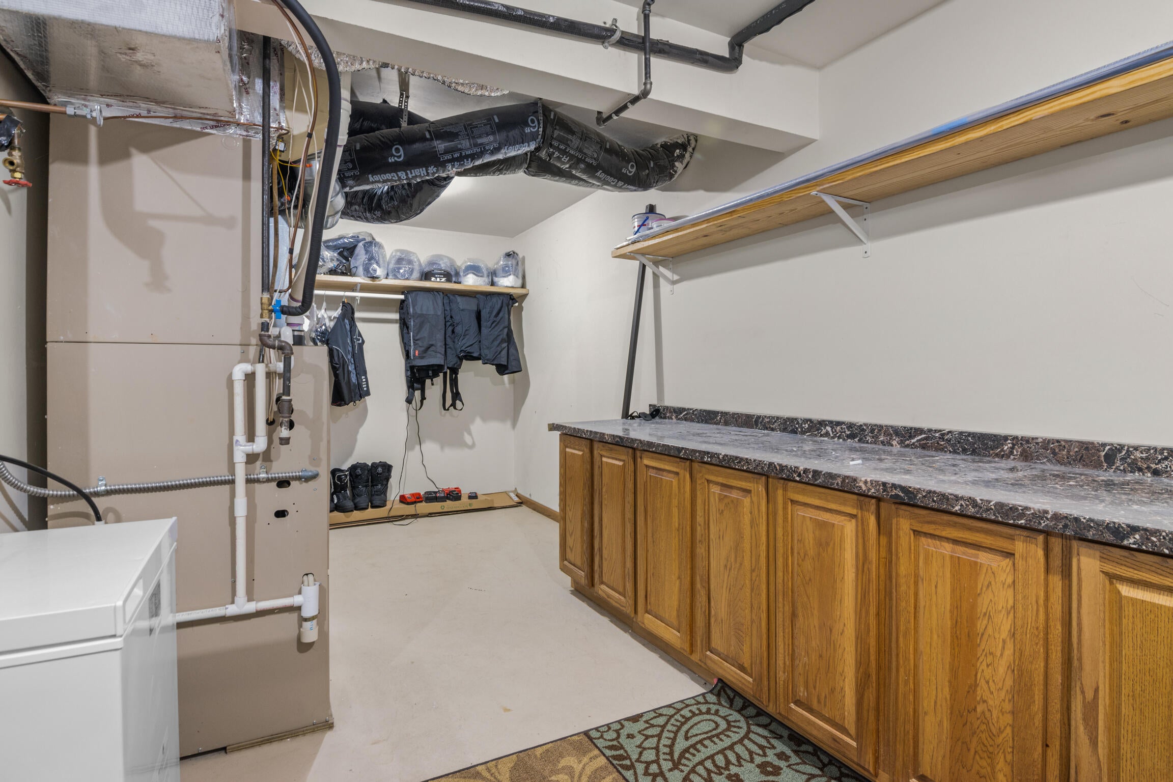 Houghton Lake, Michigan, 48629, United States, 4 Bedrooms Bedrooms, ,3 BathroomsBathrooms,Residential,Active,2007124