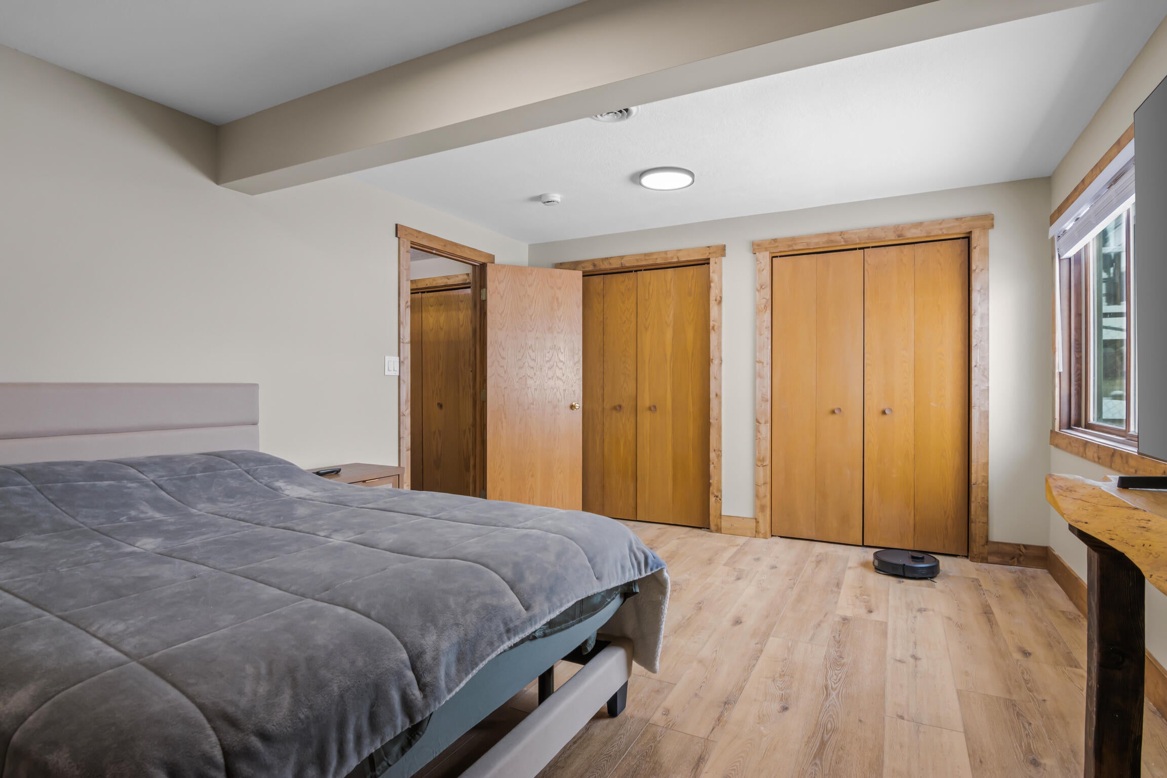 Houghton Lake, Michigan, 48629, United States, 4 Bedrooms Bedrooms, ,3 BathroomsBathrooms,Residential,Active,2007124